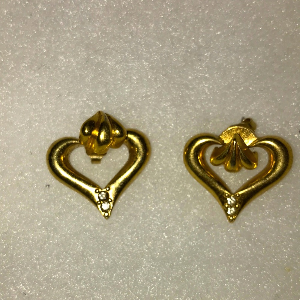 Vintage Avon Beautiful Gold tone Hearts decorated with Rhinestones Post Earrings